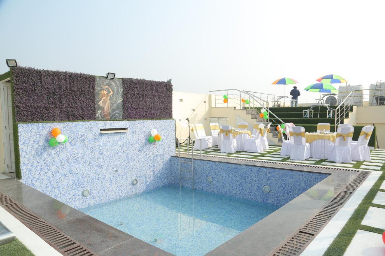 Sallow Royal Suites 암리차르 외부 사진